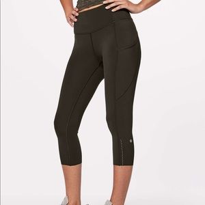 Lululemon Fast and Free Crop II *Nulux 19”